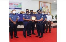 আবারো সিলেট জেলার শ্রেষ্ঠ হলেন ওসি হারুন