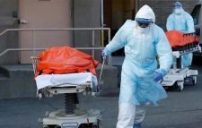 আমেরিকায় করোনাভাইরাসে মৃত্যু ৭ লাখ ছাড়িয়েছে