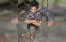 শেকলবন্দি যুবককে পোশাক কারখানা থেকে উদ্ধার