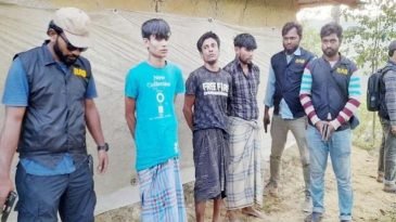 উখিয়ায় পাহাড়ে অস্ত্র তৈরির কারখানা, আটক ৩