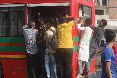 ধর্মঘটের দ্বিতীয় দিনেও সীমাহীন ভোগান্তি