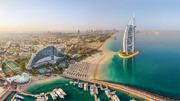 আরব আমিরাতে থেমে গেছে আনন্দ-উচ্ছ্বাস