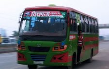 হাফ ভাড়া নি‌তে অসম্ম‌তি; ছাত্রী‌কে ধর্ষ‌ণের হুম‌কি