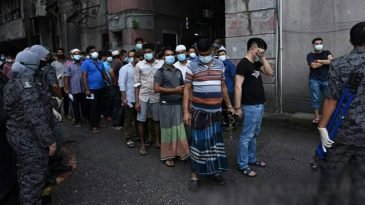 ইমিগ্রেশন পুলিশের অভিযানে মালয়েশিয়ায় বাংলাদেশিসহ আটক ৯৫