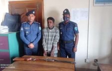 জগন্নাথপুরে পুলিশের অভিযানে অস্ত্র উদ্ধার