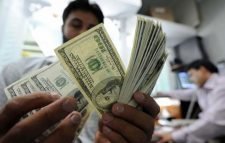 গত চার মাসে প্রবাসী আয় কমল ২০ শতাংশ