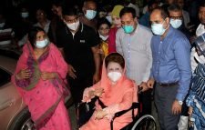 হঠাৎ অসুস্থ হয়ে হাসপাতালে ভর্তি বেগম খালেদা জিয়া