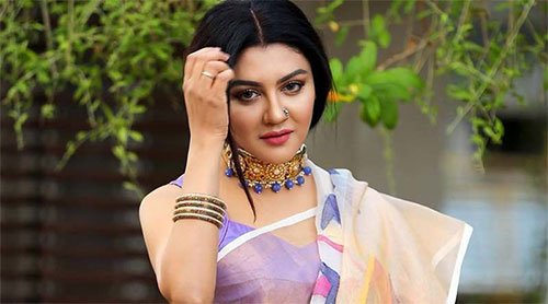 এবার বিপ্লবী চরিত্রে জয়া