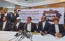 প্রধান বিচারপতির বিদায় সংবর্ধনা বর্জন বিএনপিপন্থি আইনজীবীদের