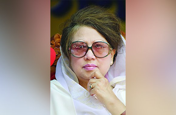 এক শর্তে আটকে আছে খালেদা জিয়ার পাসপোর্ট