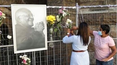 কাঁদছে দ. আফ্রিকা, বিশ্বনেতাদের শোক