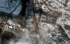 ইউক্রেন সীমান্তে কাছে রাশিয়ার সাময়িক বাহিনী সাজাচ্ছে কী কারণে