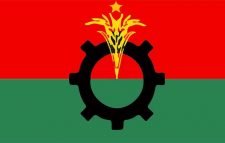 এটাই নাকি তার চাকরি পেতে বাধা।