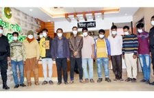 দিনে সবজি বিক্রি ও মুদি দোকানদার, রাতে ডাকাতি