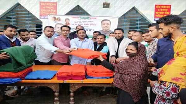 জালালাবাদ থানা ছাত্রলীগের উদ্যোগে শীতবস্ত্র বিতরন