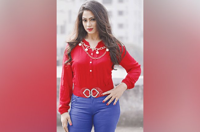 এখনো উধাও পপি