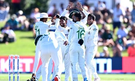 কিউইদের অলআউট করে ব্যাটিংয়েও দুর্দান্ত বাংলাদেশ