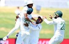 বিশ্ব মেতেছে টাইগার বন্দনায়