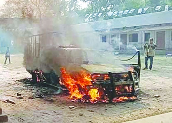 ভোটে সেই একই চিত্র, নিহত ৭