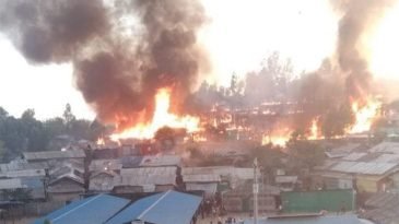 রোহিঙ্গা ক্যাম্পে ভয়াবহ আগুন