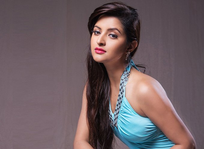 পরীমনির ‘মুখোশ’ মুক্তি স্থগিত