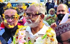 দিনভর প্রচারণা বহর ছোট করেছেন তৈমূর