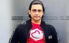 জায়েদ খানকে ‘মৃত’ বলছে ফেসবুক!