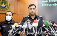 ৫ ভাইকে চাপা দিয়ে হত্যা: চালকের নেই লাইসেন্স, পিকআপের ফিটনেস