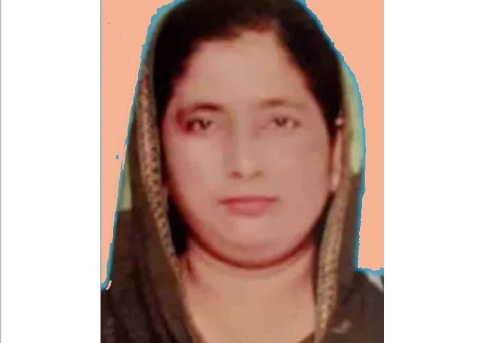 ফার্মেসির ভেতরে প্রবাসীর স্ত্রীর ছয় টুকরো লাশ