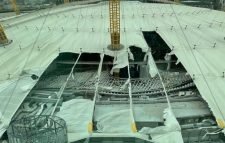 ‘ইউনিস’ ঝড়ে লণ্ডভণ্ড ব্রিটেন ৮০টি ফ্লাইট বাতিল