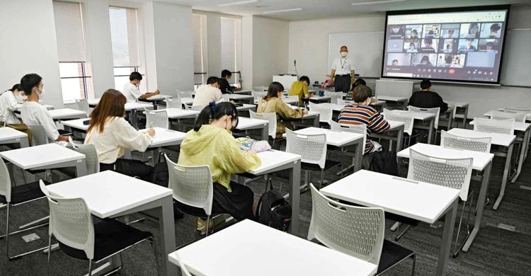 বিদেশি শিক্ষার্থী প্রবেশে জটিলতা দূর করবে জাপান