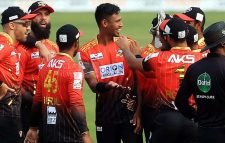 মঈনের অলরাউন্ডার নৈপুণ্যে প্লে-অফ কঠিন হয়ে গেল খুলনার