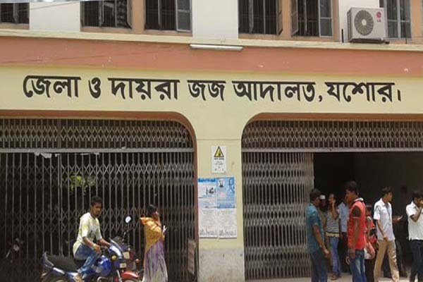 একটি মাদক মামলায় তিনজনের মৃত্যুদণ্ড দিয়েছেন আদালত।