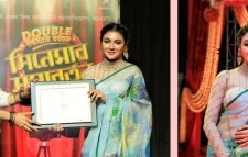 কলকাতায় আরেকটি পুরস্কার জিতলেন জয়া