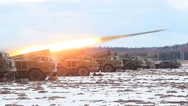 কিয়েভের সেনাঘাঁটিতে হামলা রাশিয়ার