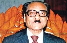 সাবেক রাষ্ট্রপতি সাহাবুদ্দীন আহমদ মারা গেছেন