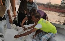 শীতলক্ষ্যায় লঞ্চডুবি : শিশুসহ ৬ মরদেহ উদ্ধার