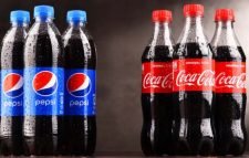 এবার রাশিয়ায় ব্যবসা বন্ধ করলো কোকাকোলা-পেপসি