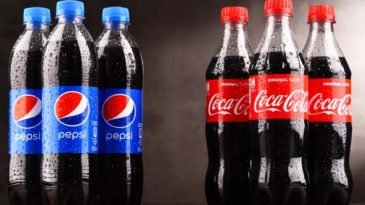 এবার রাশিয়ায় ব্যবসা বন্ধ করলো কোকাকোলা-পেপসি