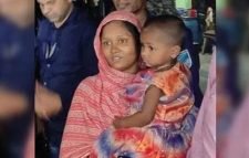 সড়ক থেকে চুরি হওয়া শিশু ফিরে গেল মায়ের কোলে