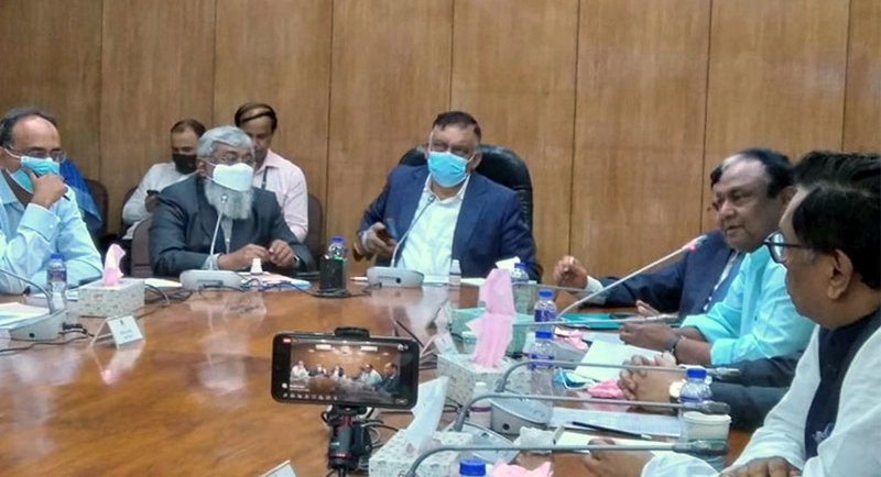 অসাধু ব্যবসায়ীদের রুখতে দু-এক দিনের মধ্যে টাস্কফোর্স