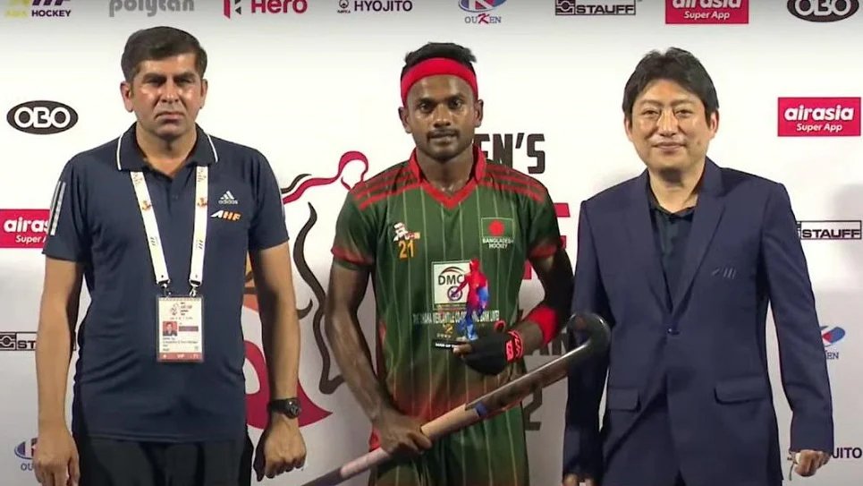 সিঙ্গাপুরের বিপক্ষে হ্যাটট্রিক করেছেন সোহানুর রহমান