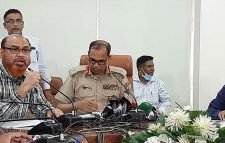 নাপায় ক্ষতিকর কিছু মেলেনি