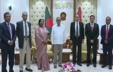 নির্বাচন কমিশনকে নিরপেক্ষভাবে দায়িত্ব পালনের আহ্বান রাষ্ট্রপতির