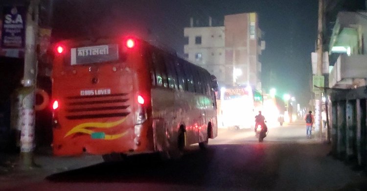 সিরাজগঞ্জ মহাসড়কে ৩০ কিলোমিটার যানজট