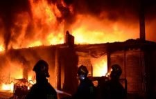 সোনারগাঁয়ে পেপার মিলে আগুন, নিয়ন্ত্রণে ৭ ইউনিট