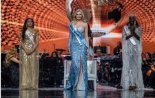 মিস ওয়ার্ল্ড হলেন কারোলিনা বিলাফস্কা