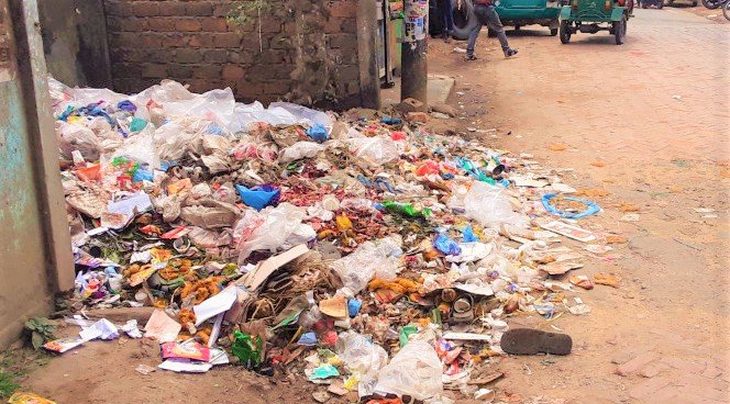 শমশেরনগরে অল্প বৃষ্টিতে জলাবদ্ধতায় জনদূর্ভোগ