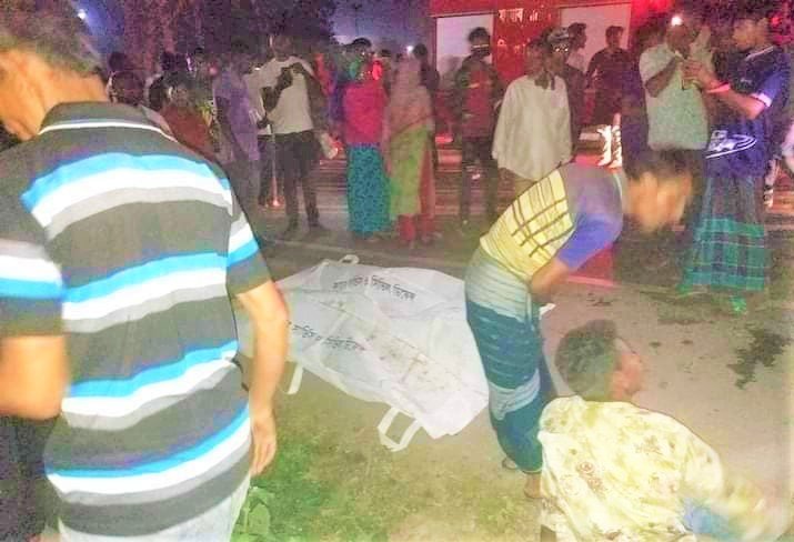 হবিগঞ্জে বাস-ট্রাকের ত্রিমুখী সংঘর্ষে নিহত ৪, আহত ২৫