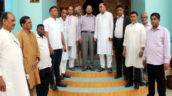 যুক্তরাজ্য প্রবাসী সমাজসেবী আলহাজ্ব আকরম আলীর ছেলের ওয়ালিমাহ সম্পন্ন